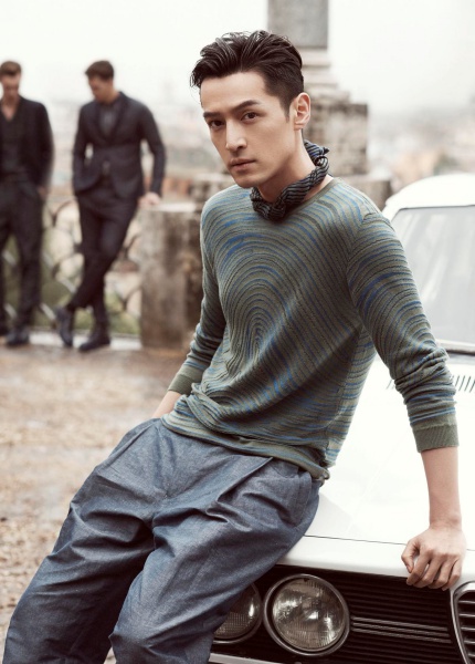 huge_01.jpg huge_01.jpg