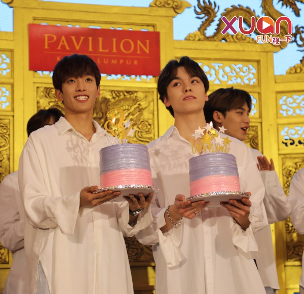 seven2.JPG seven2.JPG