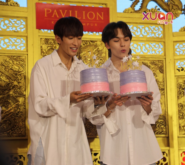 seven1.JPG seven1.JPG