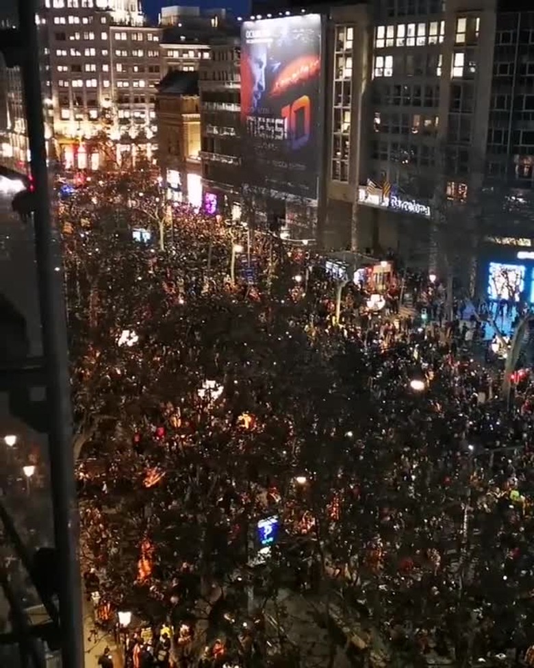 aimee02.jpg aimee02.jpg