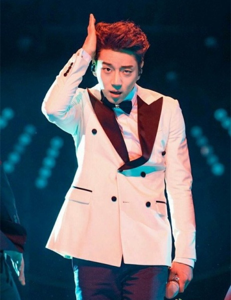 huang_01.jpg huang_01.jpg