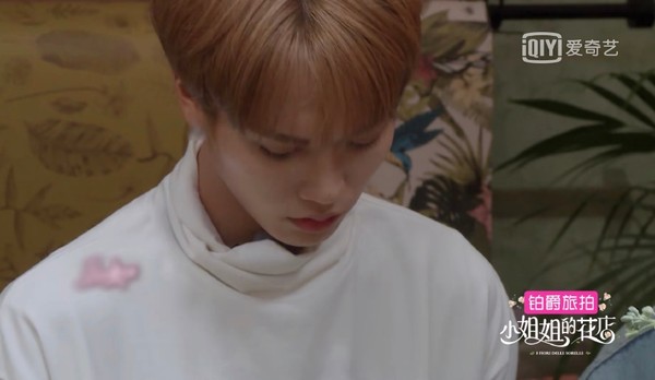 earring03.jpg earring03.jpg