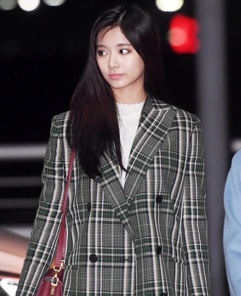 twice_05.jpg twice_05.jpg