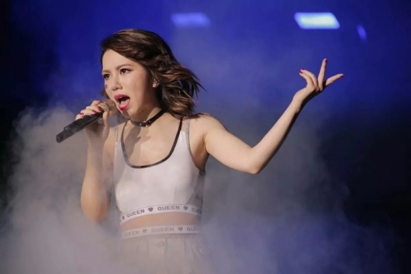 gem_02.jpeg gem_02.jpeg