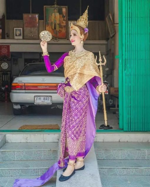 2033402-XXL.jpg 2033402-XXL.jpg