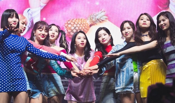 twice_03.jpg