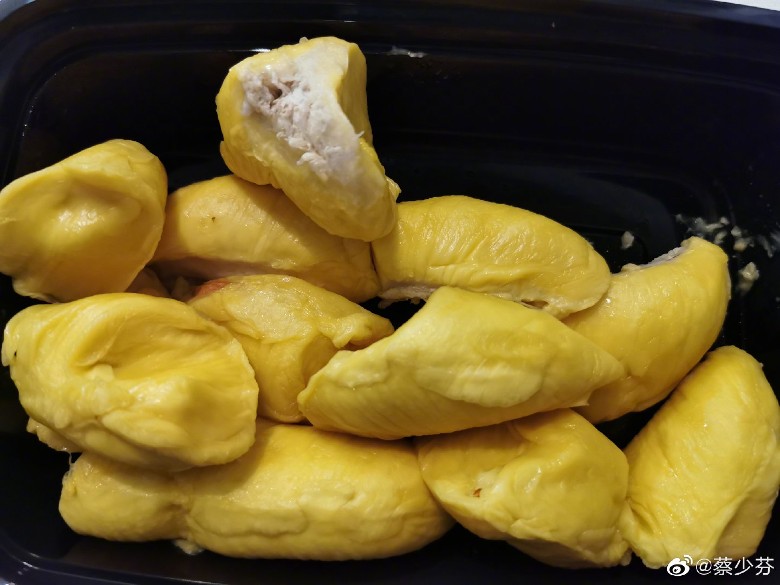 Durian01.jpg Durian01.jpg