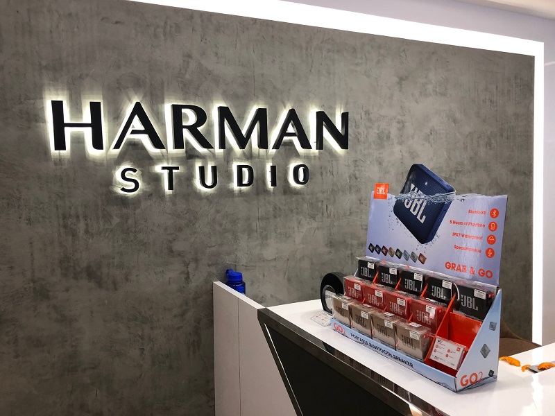 Harman-two.jpg Harman-two.jpg