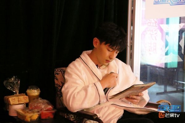 denglun_04.jpg