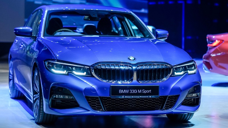 BMW-Blue.jpg