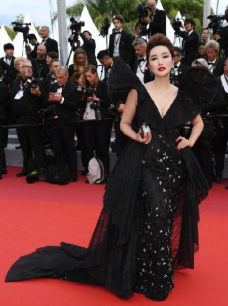 red_07.jpg red_07.jpg