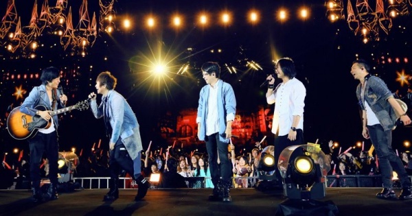 mayday_03-(1).jpg mayday_03-(1).jpg