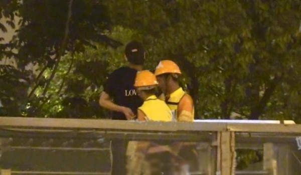 kris_02.jpg kris_02.jpg