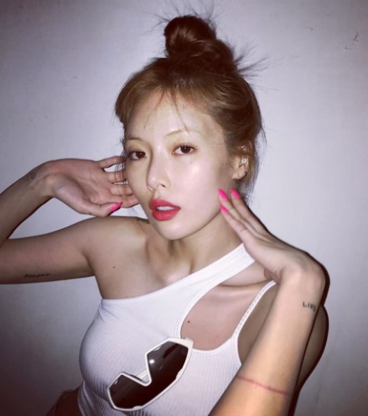 hyuna_02.jpg