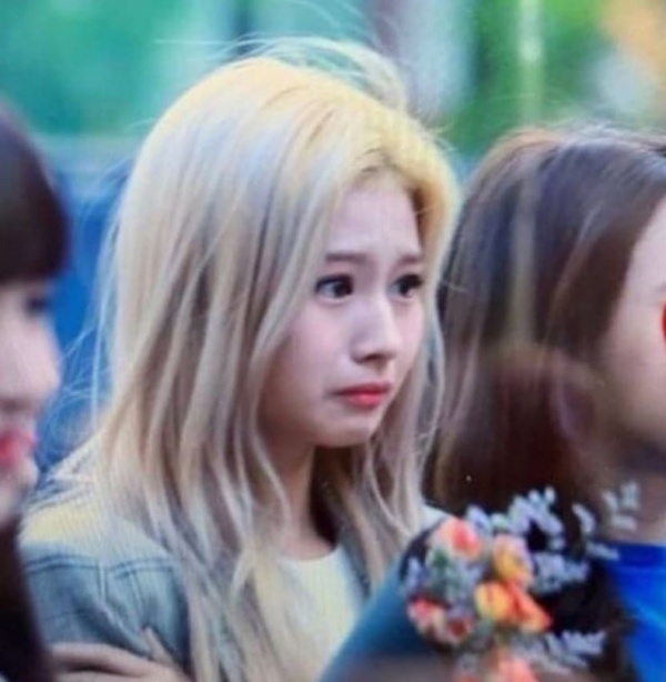 sana_03.jpg