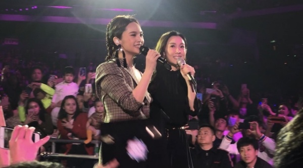 rainie_07.jpg rainie_07.jpg