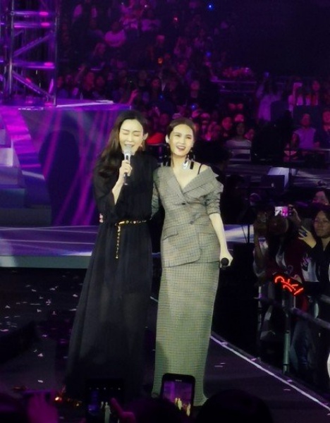 rainie_06.jpg rainie_06.jpg