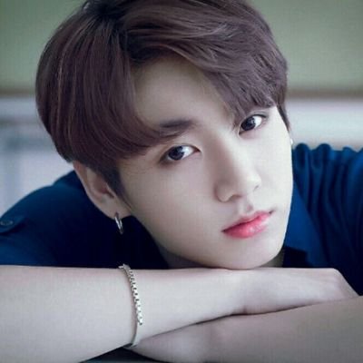 b8-aVSPd_400x400.jpg b8-aVSPd_400x400.jpg