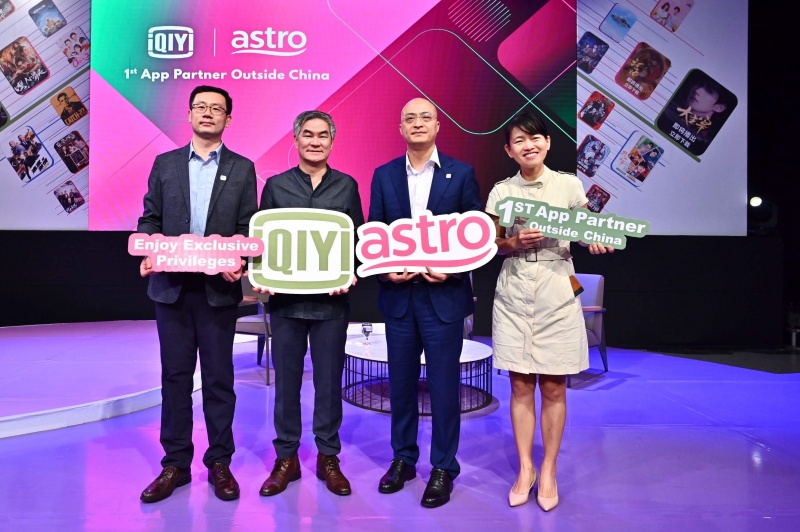 with-Frank-Ye,-Head-of-International-Business,-iQIYI-Astro-Vice-President,-Chinese-Customer-Business.jpg
