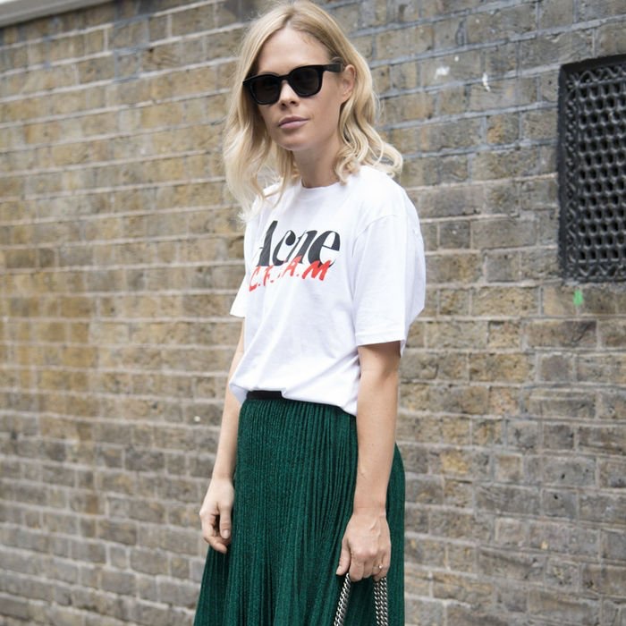 logo-tee-pleated-dress.jpg logo-tee-pleated-dress.jpg