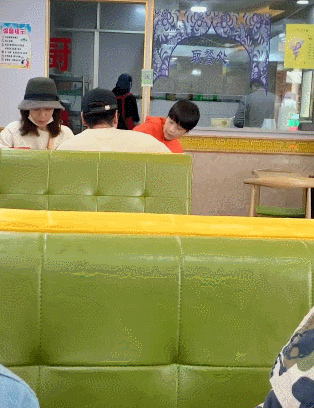 0066Nb6jly1g9g6jcljvrg308q0bce83.gif 0066Nb6jly1g9g6jcljvrg308q0bce83.gif