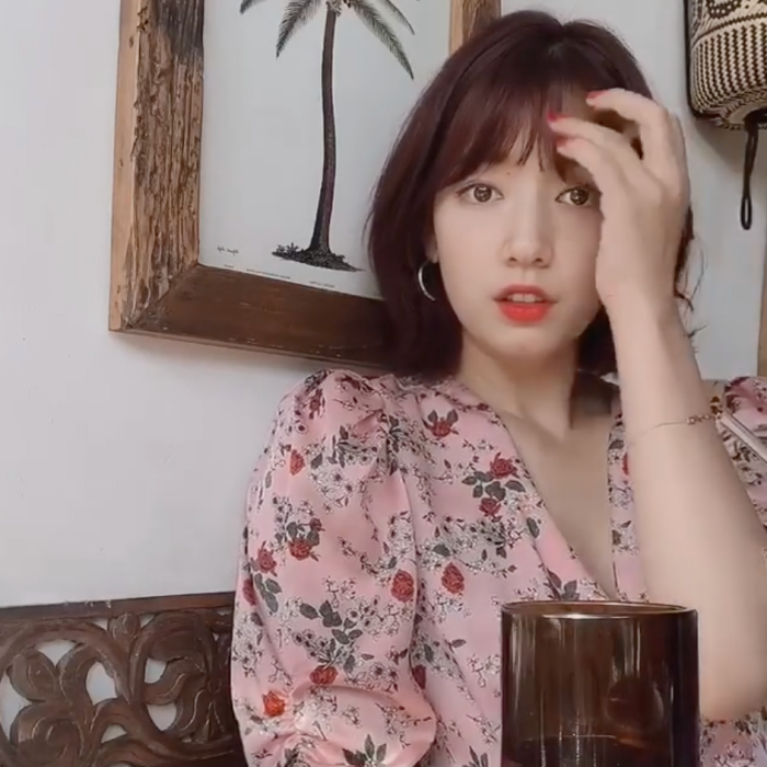 park-shin-hye-floral-dress.png