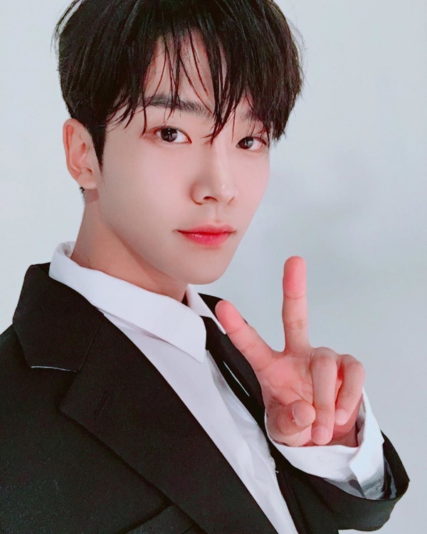 sf9_rowoon_64932865_2024789901150468_2641737794477032801_n.jpg sf9_rowoon_64932865_2024789901150468_2641737794477032801_n.jpg