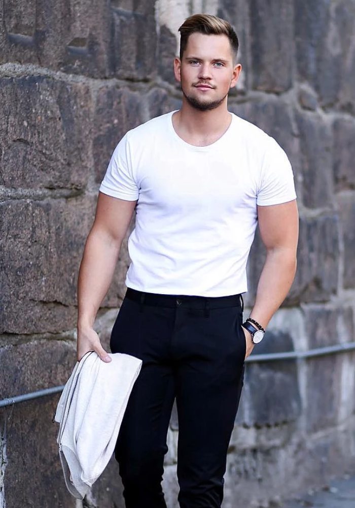 mens-fashion-trends-white-tee.jpg mens-fashion-trends-white-tee.jpg