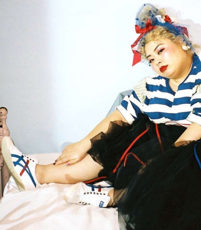naomi-watanabe-onitsuka-tiger-shoes.jpg