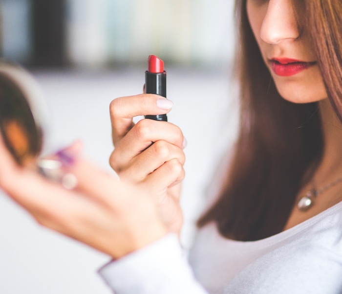 tips-to-clean-lipstick-stain.jpg tips-to-clean-lipstick-stain.jpg