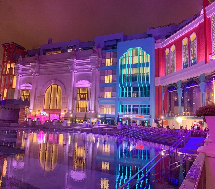 starlight-carnival-resort-world-genting.jpg