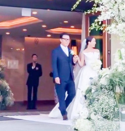 d4433204.jpg d4433204.jpg