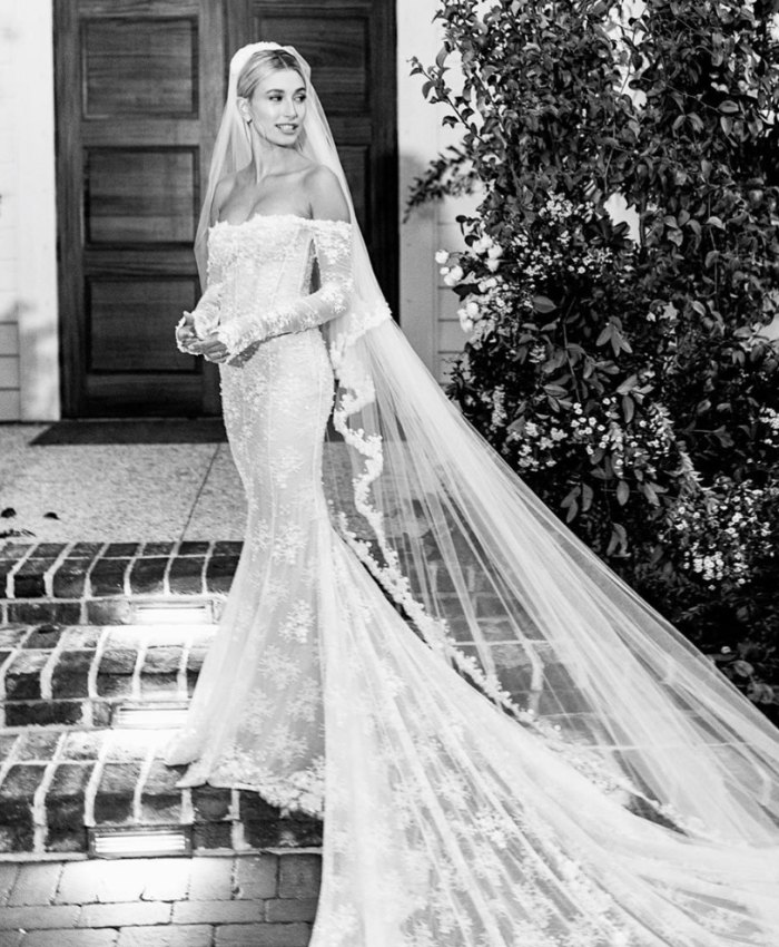 hailey-bieber-wedding-gown-by-off-white.jpg hailey-bieber-wedding-gown-by-off-white.jpg