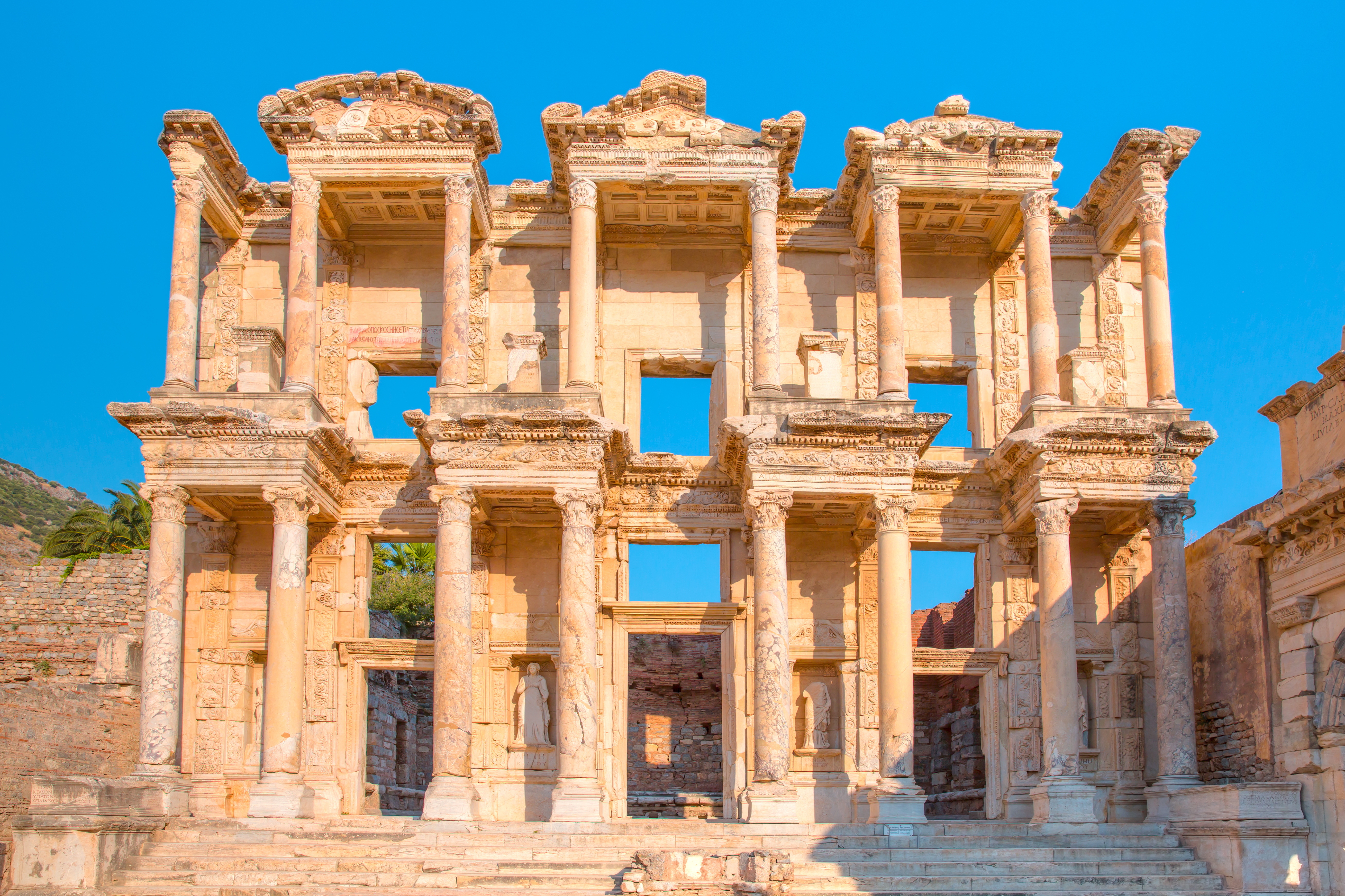 Ephesus-Turkey-shutterstock_543491386.jpg