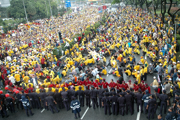 BersihRally_bytheSun.jpg