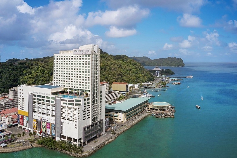 sdkfp-exterior-4779-hor-clsc_S.jpg sdkfp-exterior-4779-hor-clsc_S.jpg