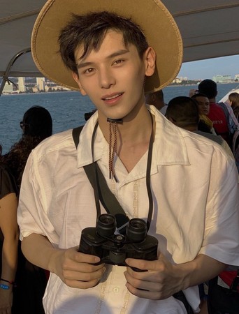 d4373221.jpg d4373221.jpg