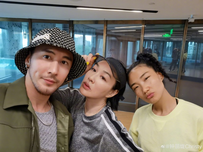 7941d23aly1ge7btt9eedj251c3s0b2d.jpg 7941d23aly1ge7btt9eedj251c3s0b2d.jpg