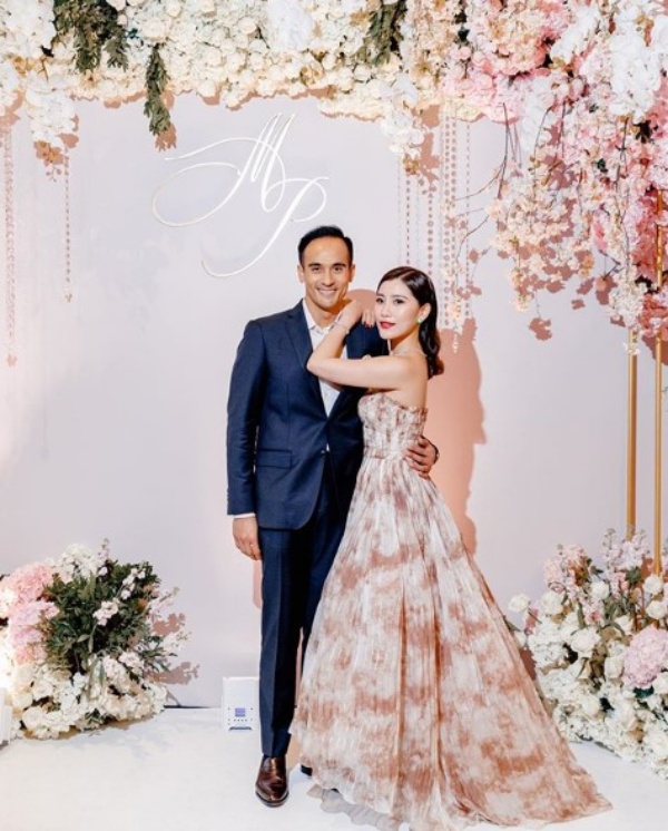 tan_02.jpg tan_02.jpg