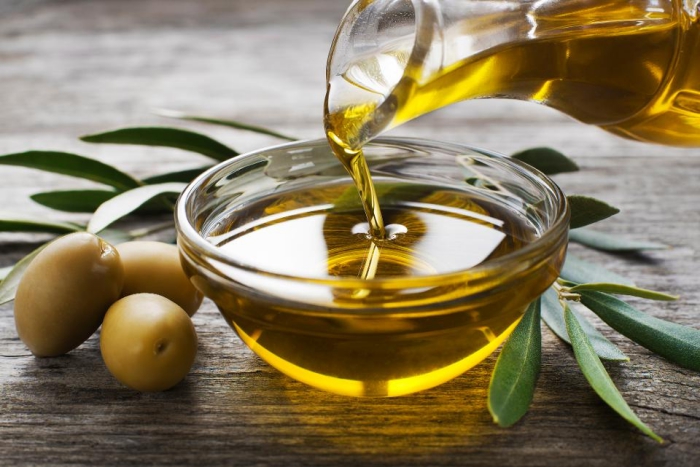 Aphrodisiac-food-olive-oil-(1).jpg