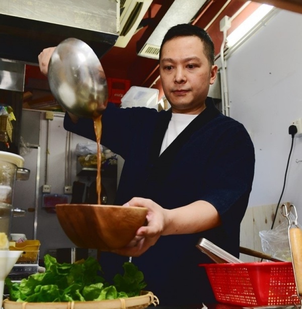 deng_01.jpg deng_01.jpg