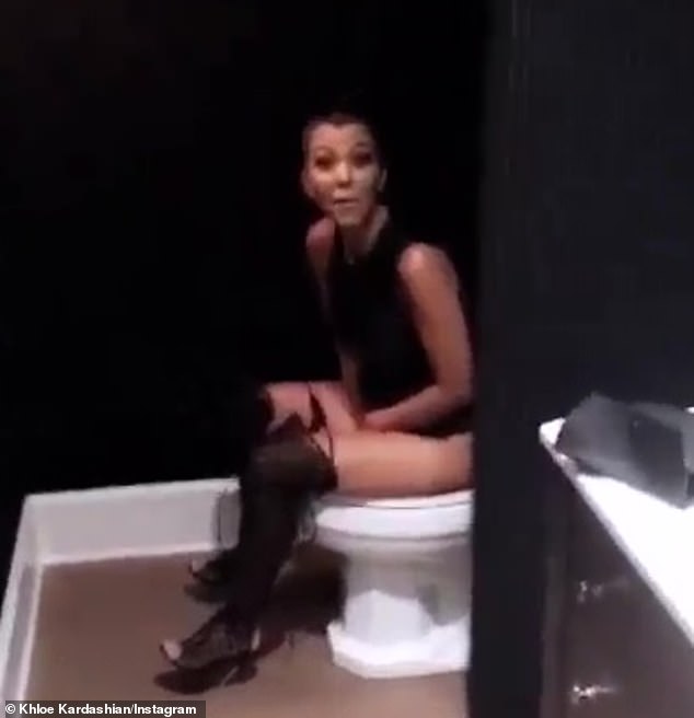 27354730-8232803-image-m-5_1587226737505.jpg 27354730-8232803-image-m-5_1587226737505.jpg