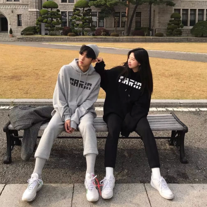 couple-relationship.png couple-relationship.png