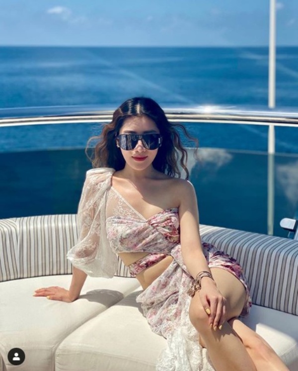 tan_03.jpg tan_03.jpg