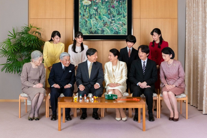 japan-royal-family.png