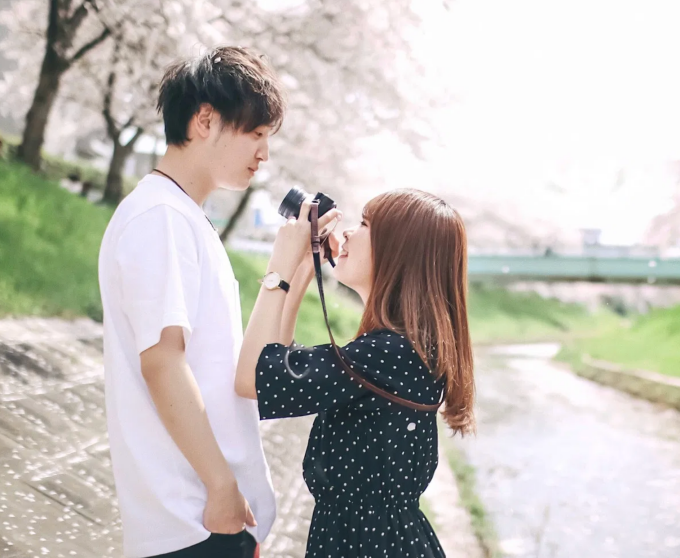 couple-beware.png couple-beware.png