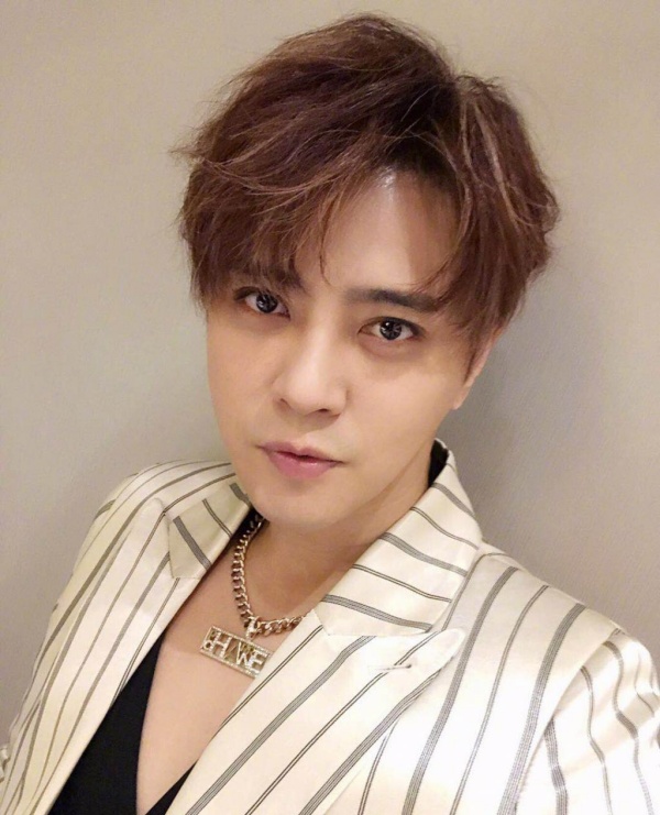 dance_02.jpg dance_02.jpg