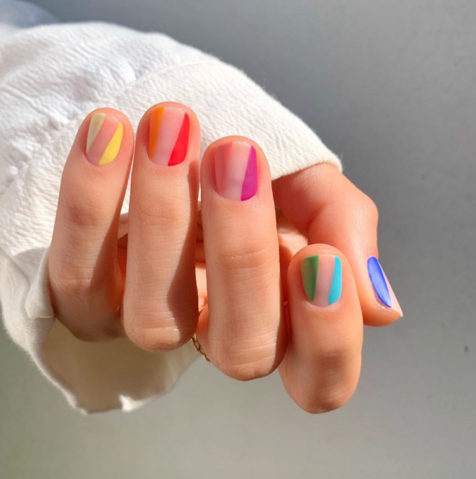rainbow-color-nail.png rainbow-color-nail.png
