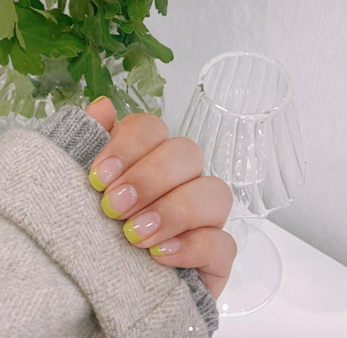 avocado-green-french-nail.png avocado-green-french-nail.png