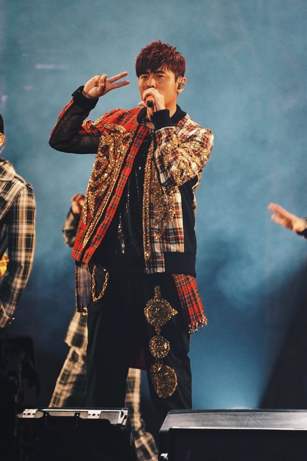 concert_02.jpg concert_02.jpg